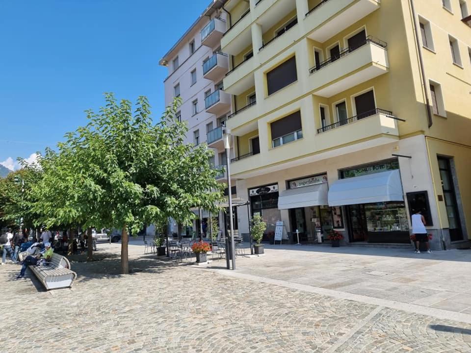 Ferienwohnung Mary House Sondrio Exterior foto