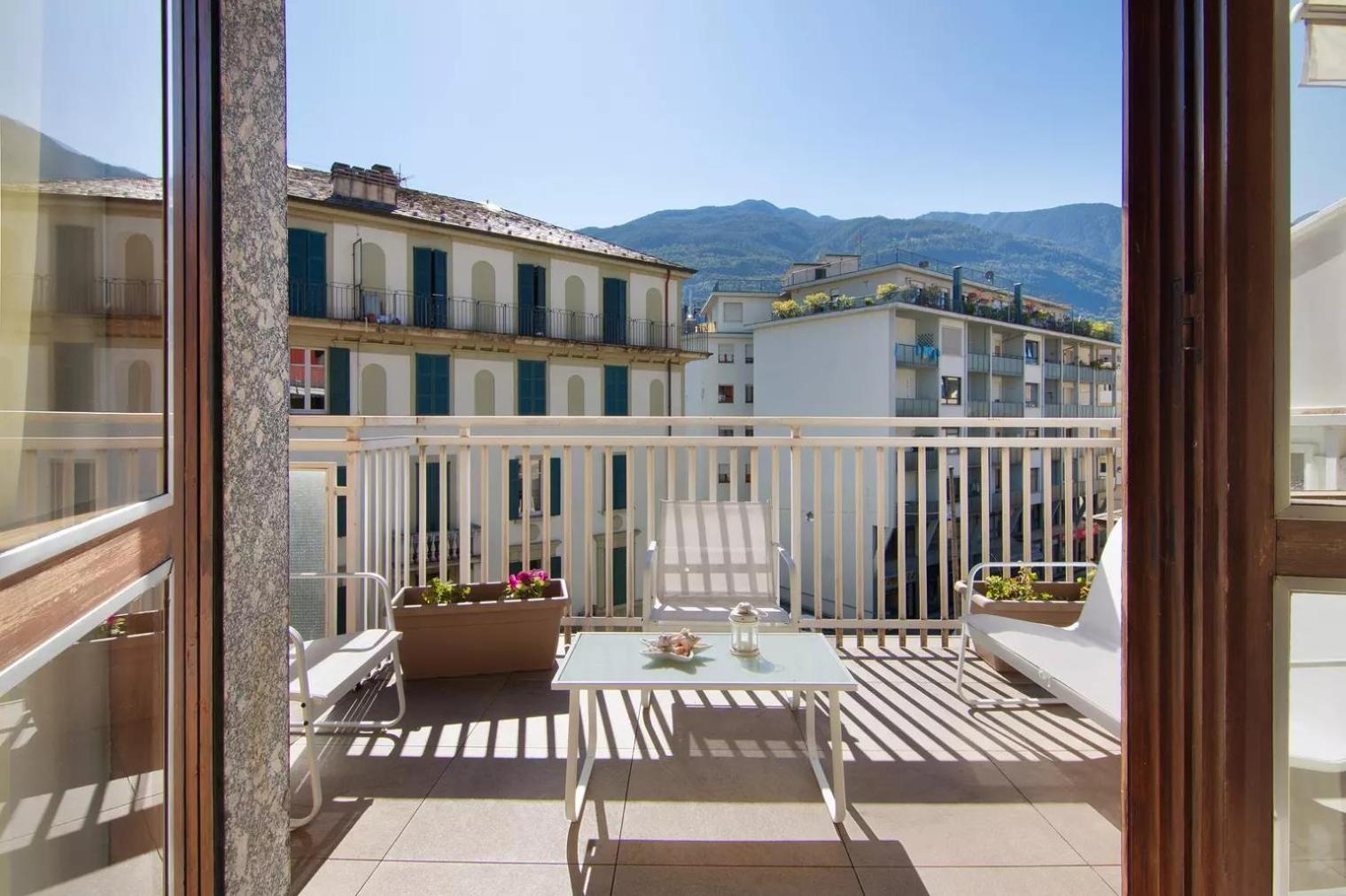 Ferienwohnung Mary House Sondrio Exterior foto