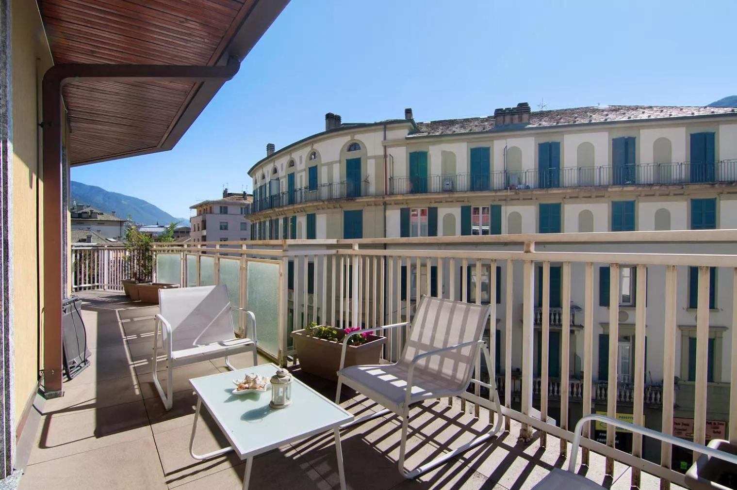 Ferienwohnung Mary House Sondrio Exterior foto